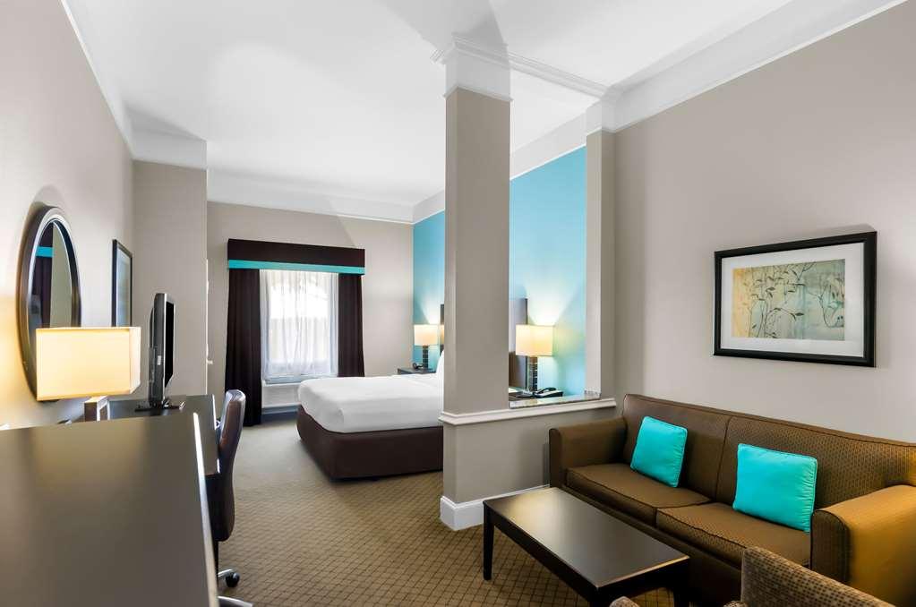 คอมฟอร์ต สวีท แอท เคที มิลล์ Hotel ห้อง รูปภาพ